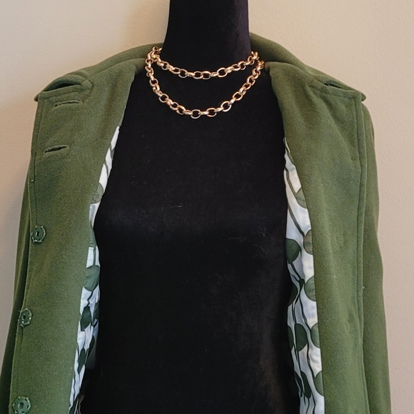 Gorgeous TULLE Greem Peacoat - Picture 3 of 5